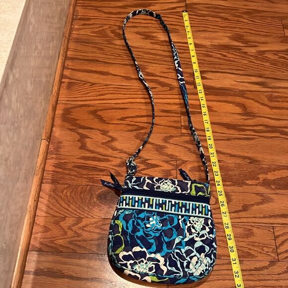 Vera Bradley adjustable strap hipster - Picture 11 of 11